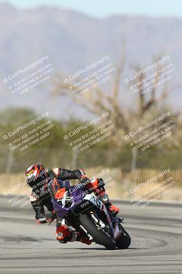 media/Dec-01-2025-Moto Forza (Mon) [[2daa91e15f]]/1-Advanced Group/Session 3 (Turn 3)/